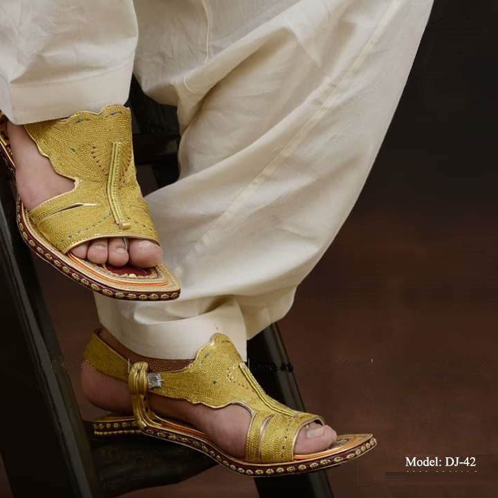 Traditional lawa chappal